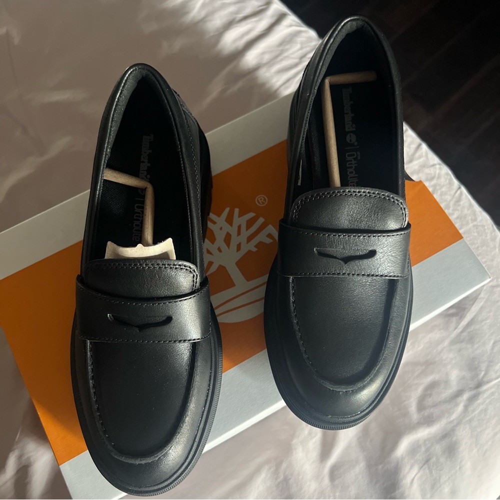 Timberland Everleigh Loafer Black Full Grain 8 Women’s New Shoes TB0A5P17W02